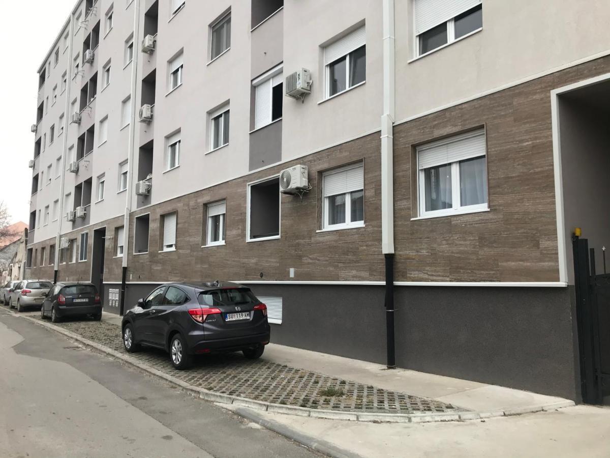 Apartman Mdb Apartment Subotica Exterior photo